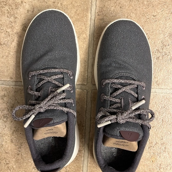Allbirds Wool Runner Mizzles, size 10, Fuji with white sole - Picture 3 of 9